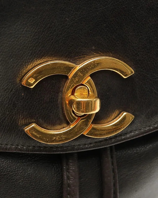 Chanel CC Chain Bucket Bag in Leather from A Retro Tale, photo 6 of 13