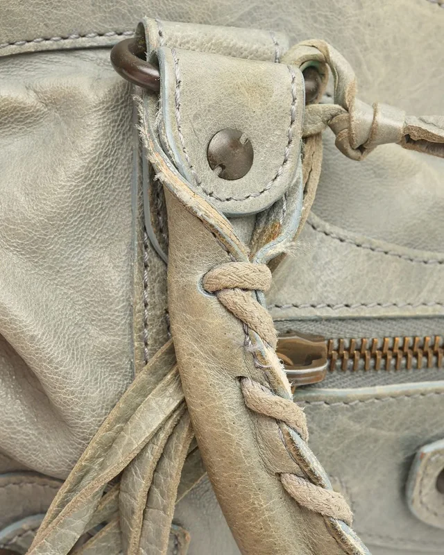 Balenciaga First Bag in Leather from A Retro Tale, photo 6 of 8
