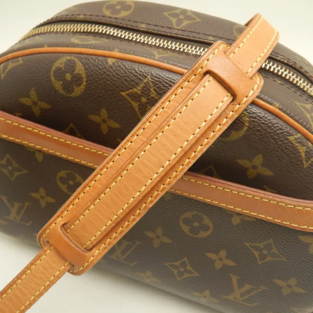 Louis Vuitton Monogram Shoulder Bag in Brown Canvas from LuxUness, photo 6 of 19