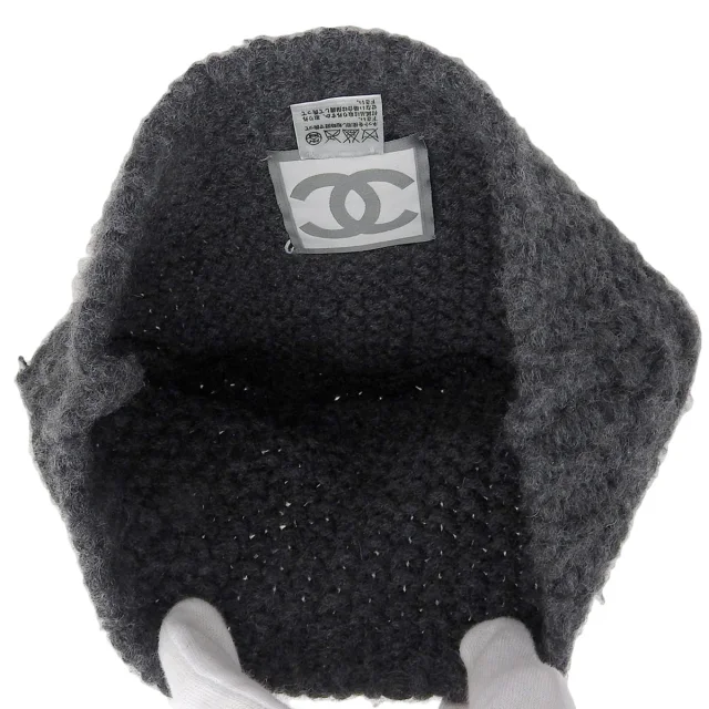 Chanel Cashmere CC Mark Knit Cap Grey in Grey Cashmere from VINTAGE QOO TOKYO, photo 5 of 10