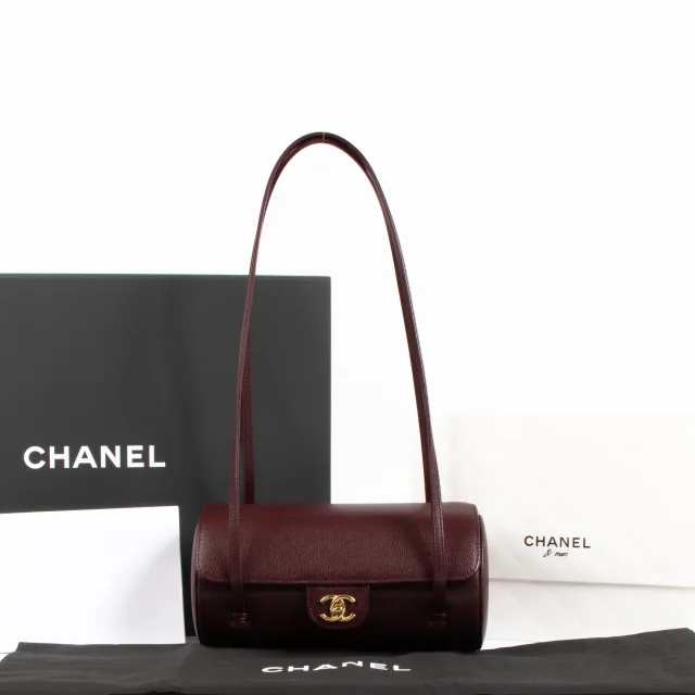 Chanel 26P Burgundy Caviar Preppy Coco Small Bowling Bag in Burgundy Caviar leather from Labellov, photo 2 of 7