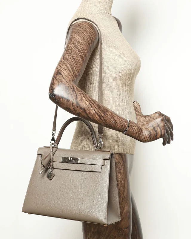 Hermès Kelly II 28 Sellier Etain Epsom Bag in Taupe Epsom leather from A Retro Tale, photo 11 of 11