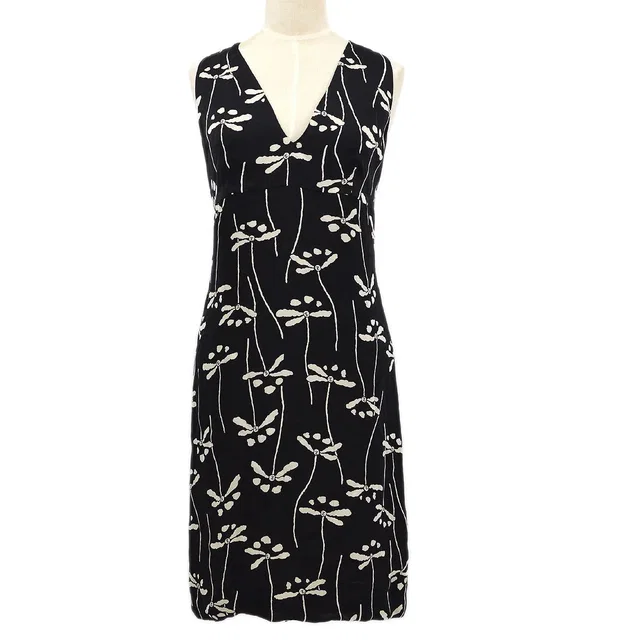 Chanel 1998 floral print dress #40 in Silk from AMORE Vintage Tokyo
