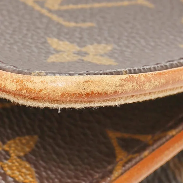 Louis Vuitton Monogram Pochette Twin GM Bag in Coated canvas from A Retro Tale, photo 7 of 10
