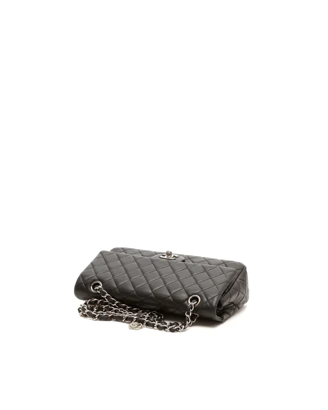 Chanel Medium Valentine Single Flap Bag in Leather from A Retro Tale, photo 4 of 9