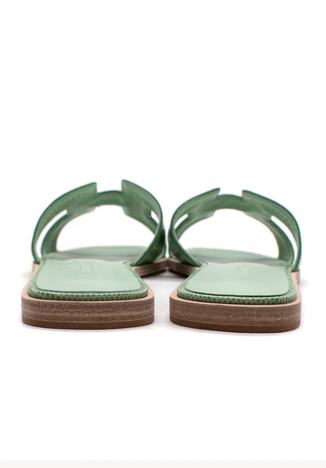 Hermès Vert Jade Niloticus Lizard Oran Sandals in Green Lizard from HEWI