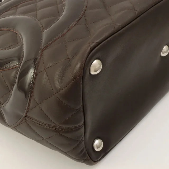 Chanel tote bag L, brown, made around 2005 in Brown Lambskin from VINTAGE QOO TOKYO, photo 11 of 19