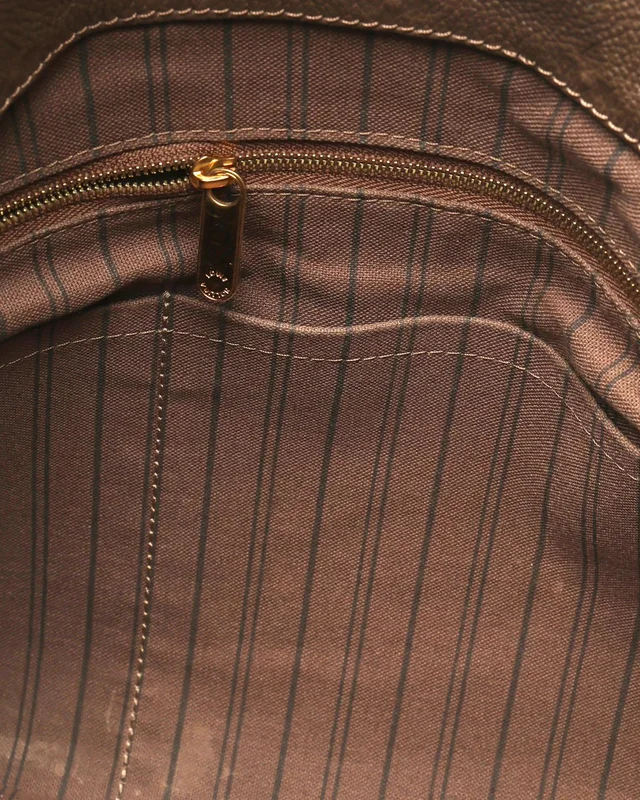 Louis Vuitton Empreinte Artsy MM Bag in Canvas from A Retro Tale, photo 12 of 14