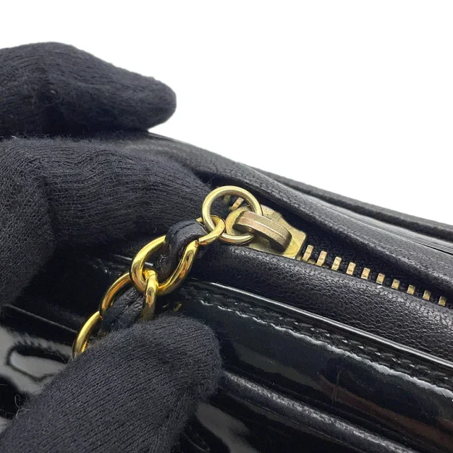 Chanel Matelasse fringed chain shoulder bag Black Patent Leather in Black Patent leather from GALLERY RARE, photo 13 of 18