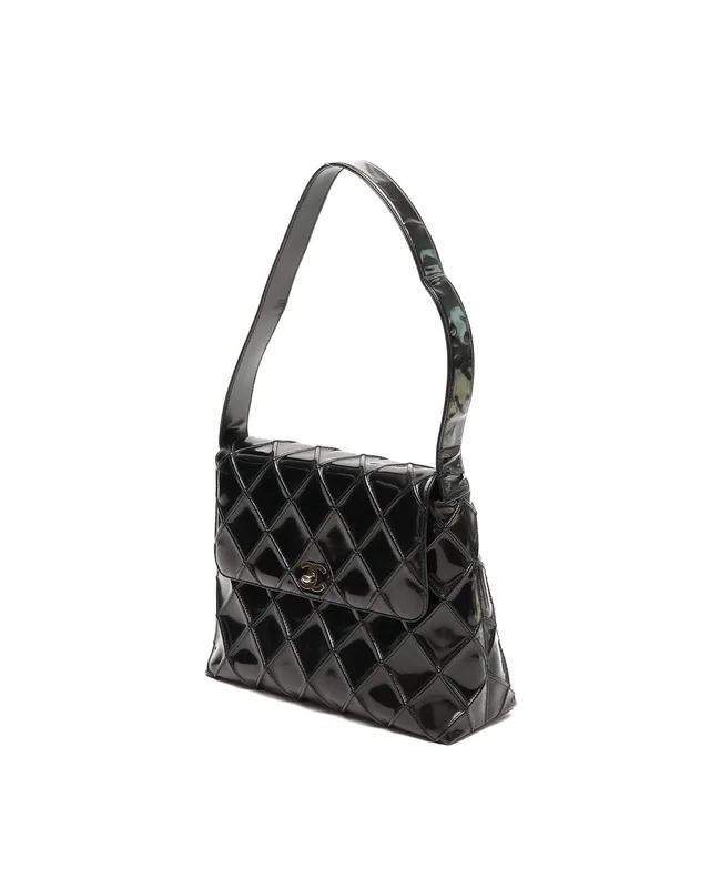 Chanel Patent CC Quilted Shoulder Bag in Patent leather from A Retro Tale, photo 2 of 10
