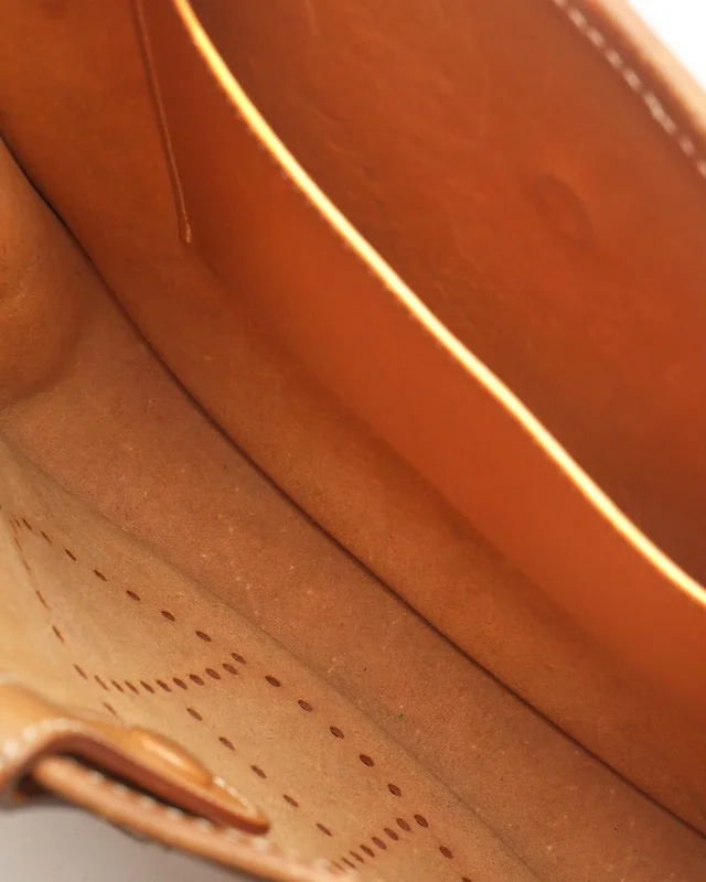 Hermès Natural Cowhide Evelyne PM Bag in Beige Leather from A Retro Tale, photo 13 of 16