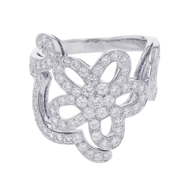 Van Cleef & Arpels Dentelle Ring Size 53/#13 18K White Gold in White from GALLERY RARE