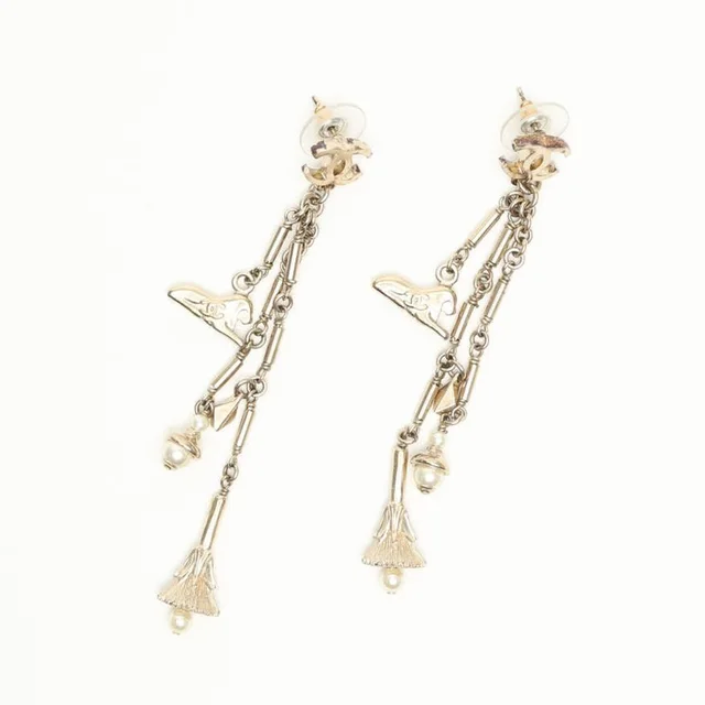Chanel Coco Mark Dangling Earrings from A Retro Tale, photo 4 of 4