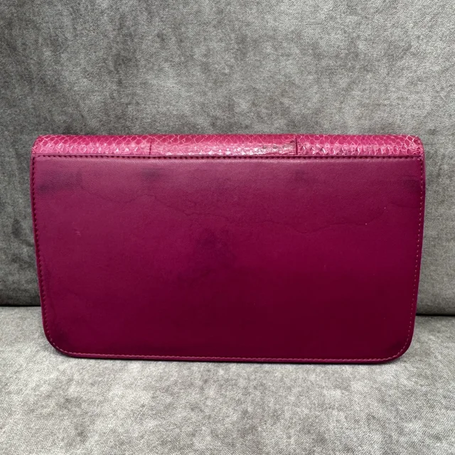 Fendi 2Jours Small Fuchsia Envelope Clutch Bag in Pink calfskin, Metal, smooth calfskin from Reowned, photo 4 of 10