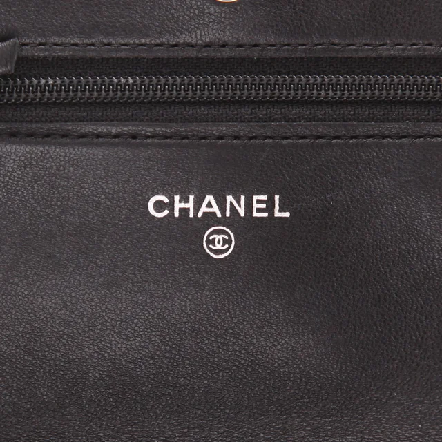 Chanel ‘Wallet on Chain’ shoulder bag in Black Leather from Collector Square, photo 4 of 5