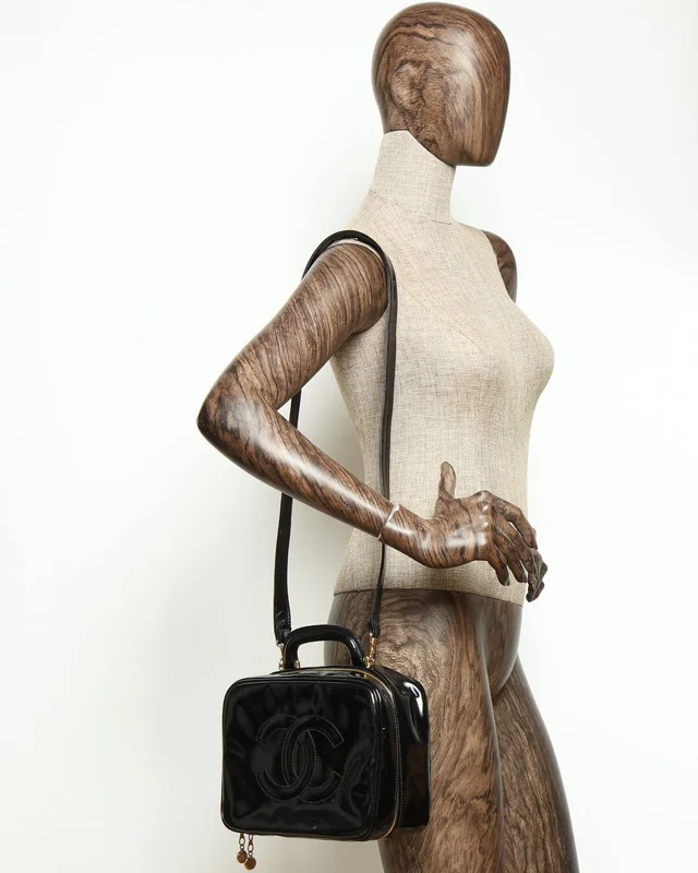 Chanel CC Patent Vanity Crossbody Bag in Patent leather from A Retro Tale, photo 13 of 13