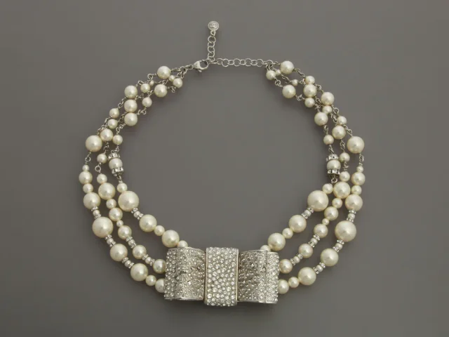 Chanel Crystal Bow Multi-Strand Pearl Necklace from Ann's Fabulous Finds, photo 3 of 5