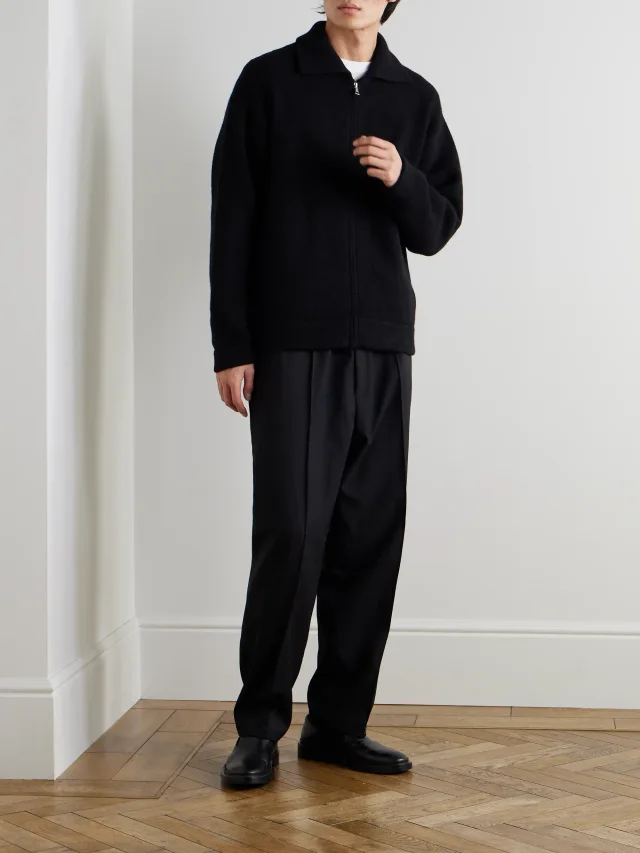 THE ELDER STATESMAN Cashmere Zip-Up Sweater $2,690 40% off $1,614 CONSCIOUSLY CRAFTED in Black, photo 2 of 2 from MR PORTER