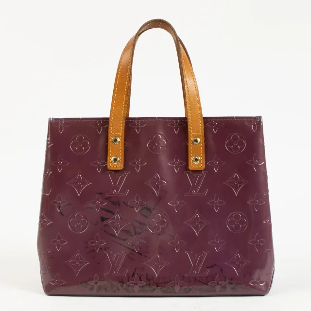 Louis Vuitton Fuchsia Monogram Vernis Reade PM in Pink Leather from Labellov, photo 3 of 5