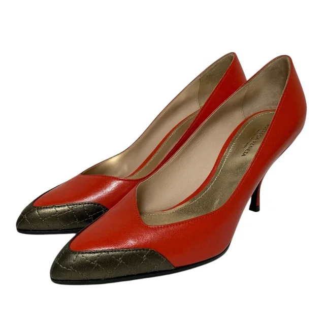 Bottega Veneta Calfskin Pumps in Calfskin from LuxUness