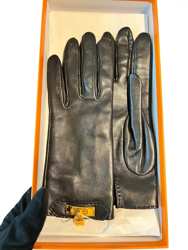 Hermès Kelly Cadena Gloves Black Lambskin Sz6.5 in Black Lambskin from Luxury Promise