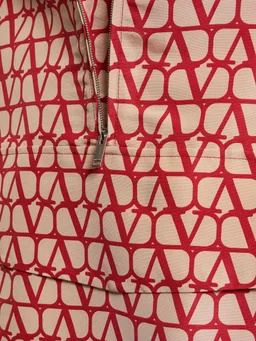 Valentino Hooded jacket with zip closure in 100% Silk, photo 4 of 5 from LUISAVIAROMA