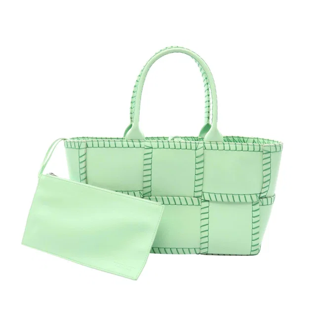 Bottega Veneta Arco Small Leather Handbag in Leather from LuxUness