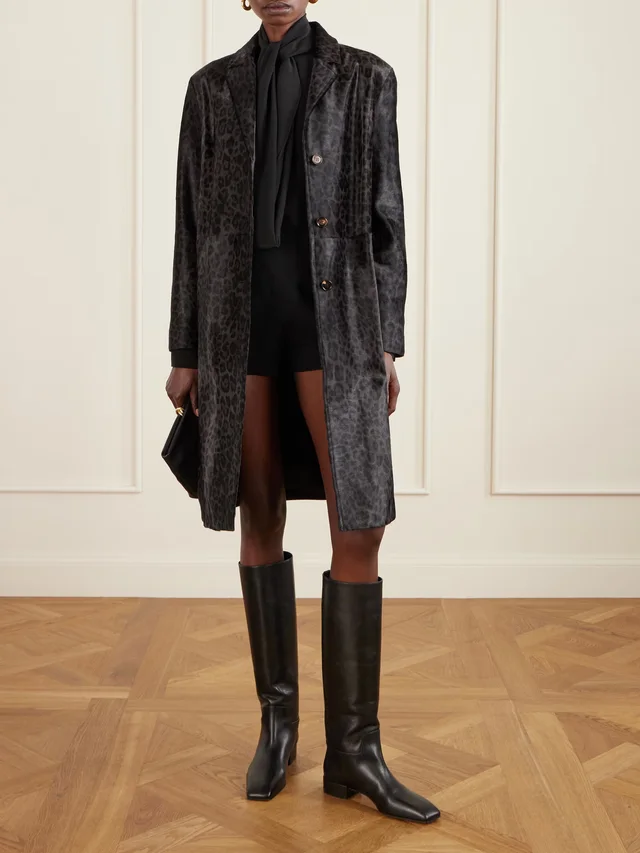 VERONICA DE PIANTE Luisa crepe shorts in Black, photo 2 of 2 from NET-A-PORTER (Canada)