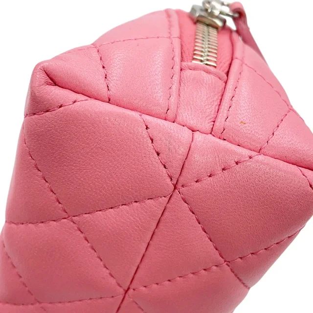 Chanel Matelasse Pouch PinkA48985 Lambskin in Lambskin from GALLERY RARE, photo 8 of 15