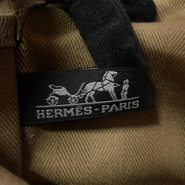 Hermès Valparaiso Etoupe Toile Chevrons Swift Leather Size MM in Taupe Swift leather from GALLERY RARE, photo 18 of 20