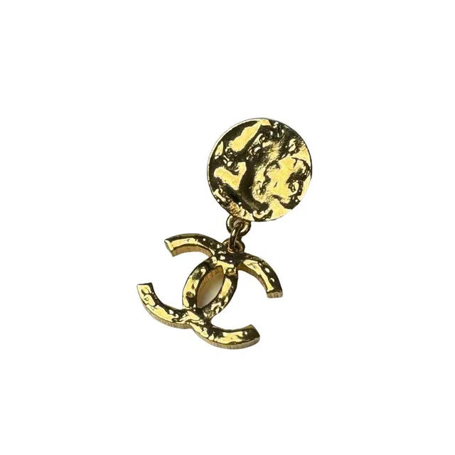 Chanel CC Logo Single Earring from The Reluxe