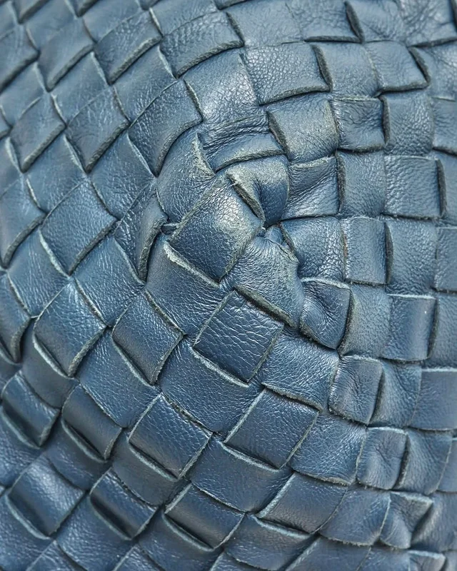 Bottega Veneta Large Nappa Intrecciato Tote Bag in Nappa leather from A Retro Tale, photo 8 of 11