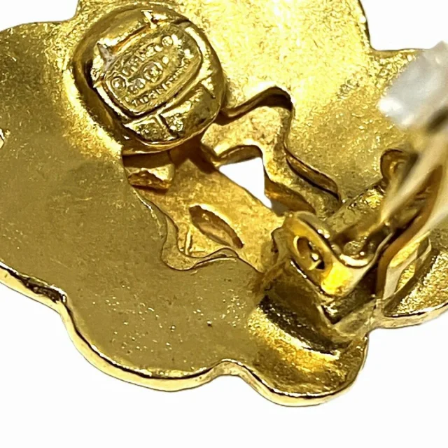 Chanel Vintage Earrings in Gold Brass from LuxUness, photo 8 of 9