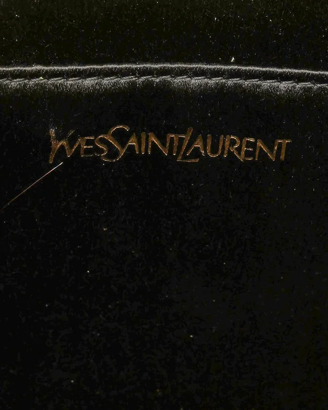 Saint Laurent Belle de Jour Patent Clutch Bag in Patent leather from A Retro Tale, photo 7 of 9