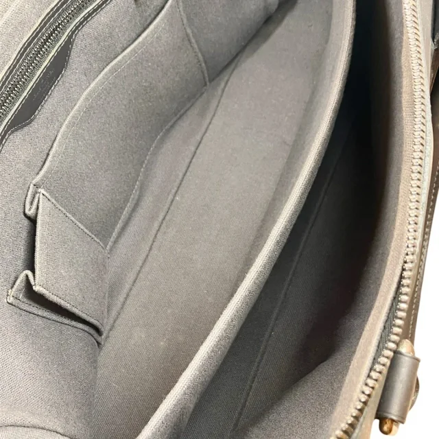Louis Vuitton Uta Briefcase in Black Leather from LuxUness, photo 6 of 7