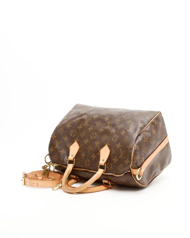 Louis Vuitton Monogram Speedy Bandoulière 30 Bag in Coated canvas from A Retro Tale, photo 5 of 10