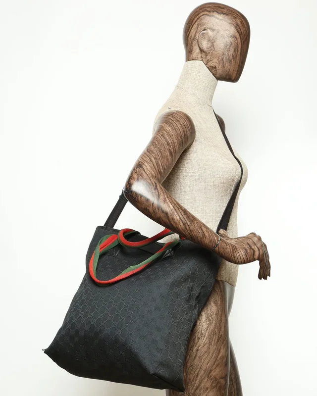 Gucci GG Sherry Line Tote Bag in Canvas from A Retro Tale, photo 15 of 15