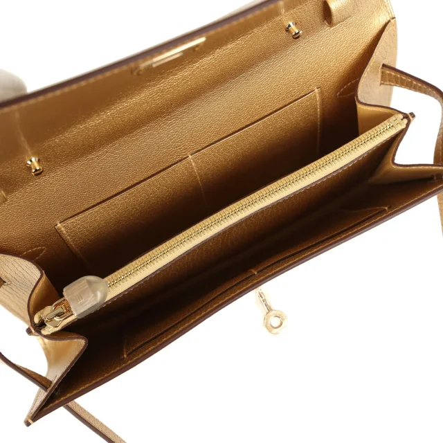 Hermès Kelly Wallet To Go Dore Chevre Chamkilight Permabrass Hardware in Gold Goatskin from Madison Avenue Couture, photo 8 of 10
