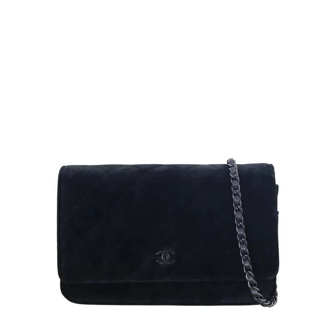 Chanel Classic Wallet on Chain Velvet in Velvet from Luxe.It.Fwd