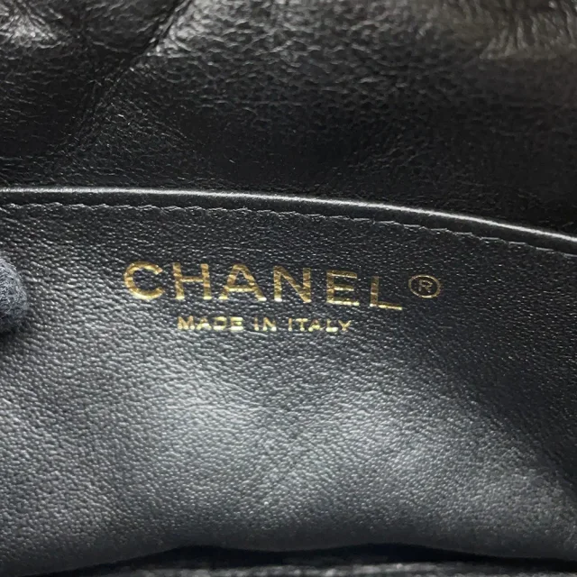 Chanel Matelasse ChainShoulder Bag BlackA91796 Lambskin Size 18 in Lambskin from GALLERY RARE, photo 14 of 15