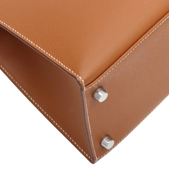 Hermès 2009 Kelly 28 Gold in Gold Epsom leather from VINTAGE QOO TOKYO, photo 10 of 18