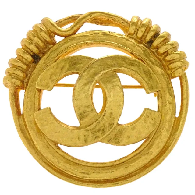 Chanel CC Medallion Brooch Pin Gold 94P in Gold from AMORE Vintage Tokyo