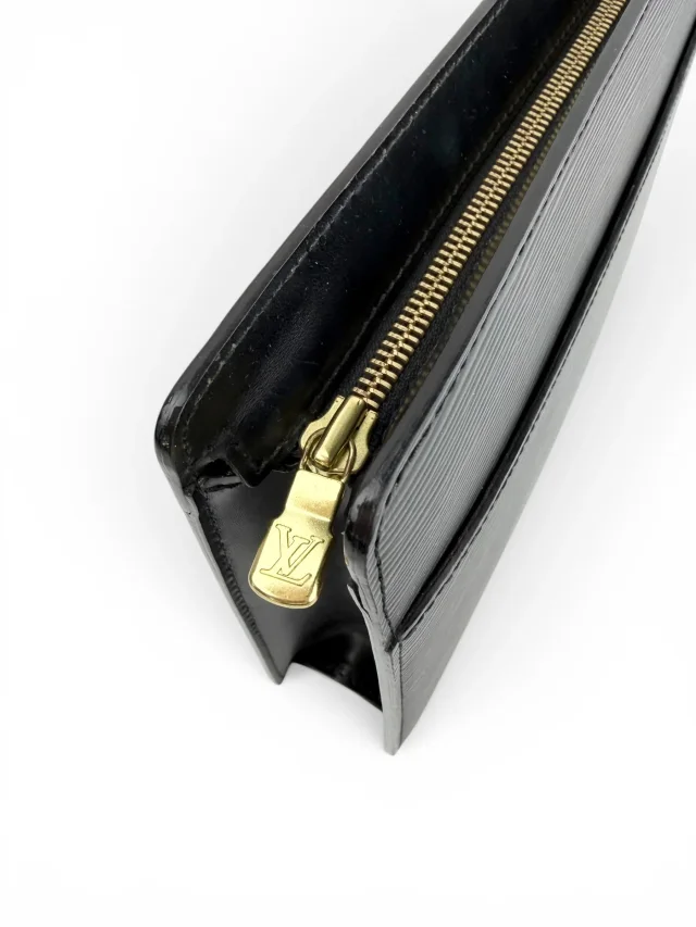 Louis Vuitton Black Epi Vintage Zip Top Clutch in Black Leather from Season 2 Consign, photo 5 of 10