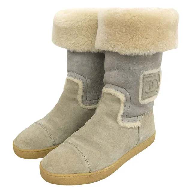 Chanel Shearling CC Mark Boots #38 Gray/Beige in Beige from VINTAGE QOO TOKYO
