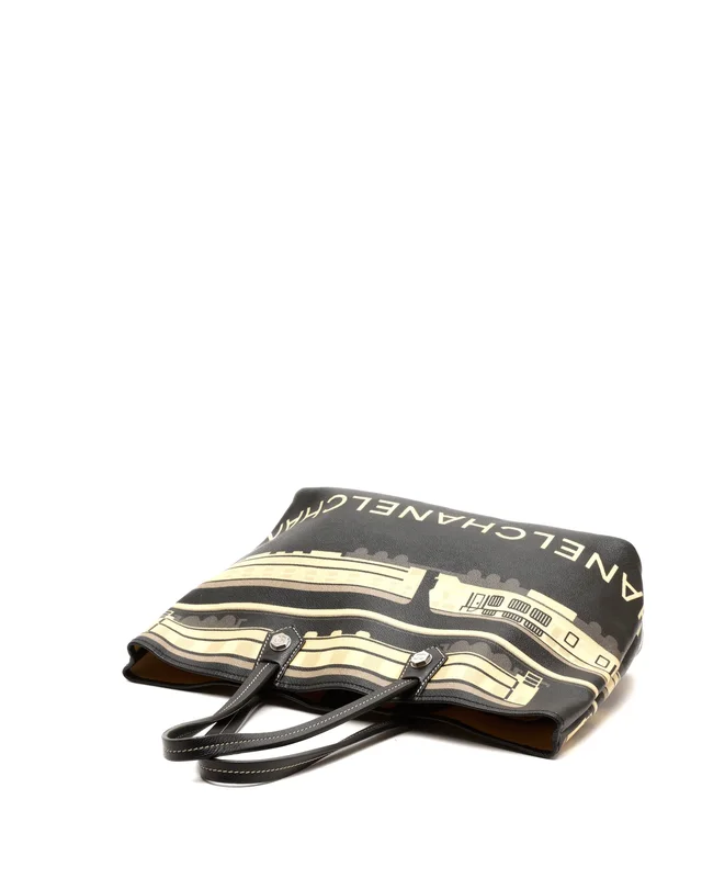 Chanel CC Le Train Tote Bag in Coated canvas from A Retro Tale, photo 4 of 12