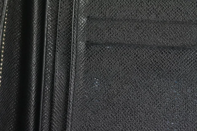 Louis Vuitton Damier Graphite Brazza Long Wallet in Grey Canvas from Bagriculture