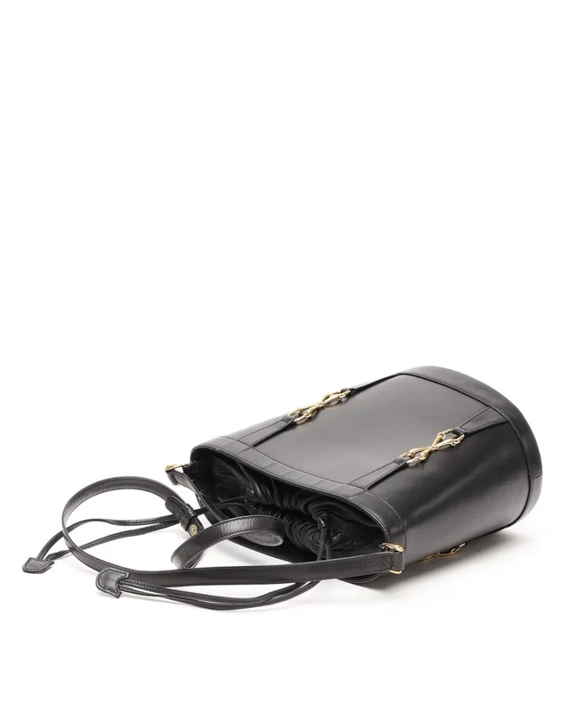 Gucci Vintage Leather Drawstring Bucket Bag in Leather from A Retro Tale, photo 5 of 9