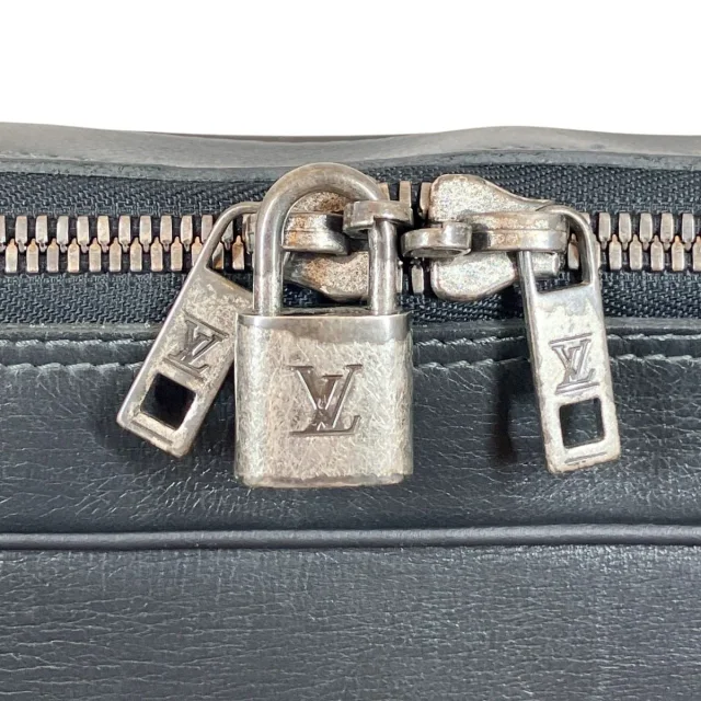 Louis Vuitton Uta Briefcase in Black Leather from LuxUness, photo 4 of 7
