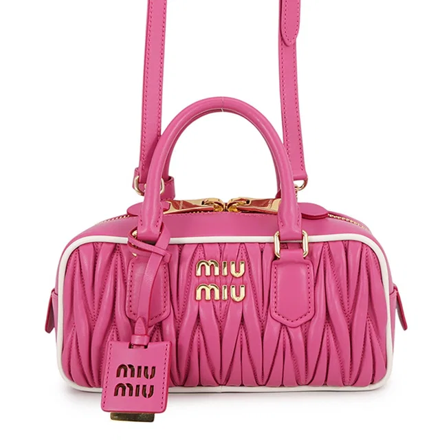 Miu Miu Matelassé 2-way Shoulder Bag Pink5BB142 Leather Size regular in Leather from GALLERY RARE