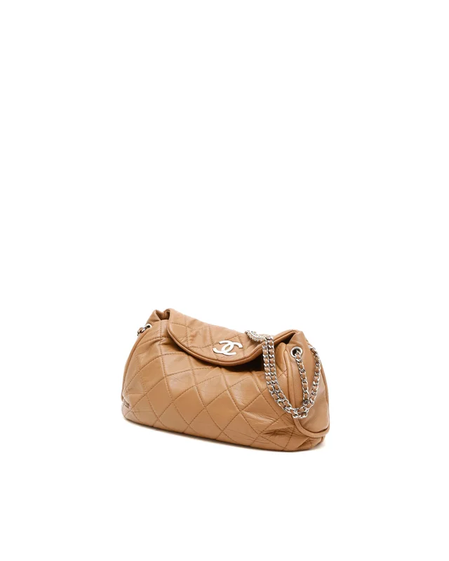 Chanel Stitch It Fold Over Shoulder Bag in Leather from A Retro Tale, photo 2 of 10